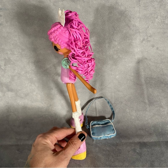 Lalaloopsy Girls Cake Fancy Frost 'N Glaze Fashion 9” Doll - Picture 2 of 11